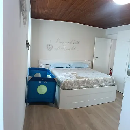 Sweet Little House